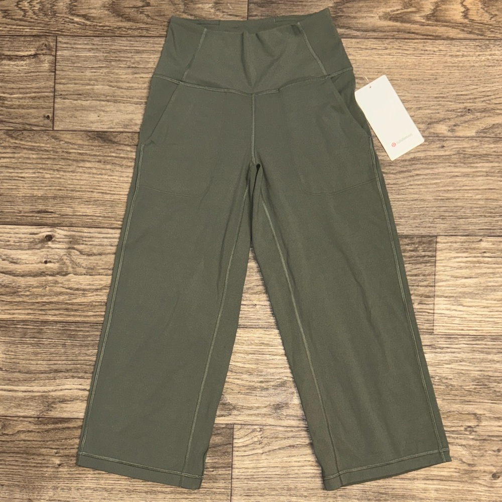 Lululemon Align HR Wide-Leg Crop 23”